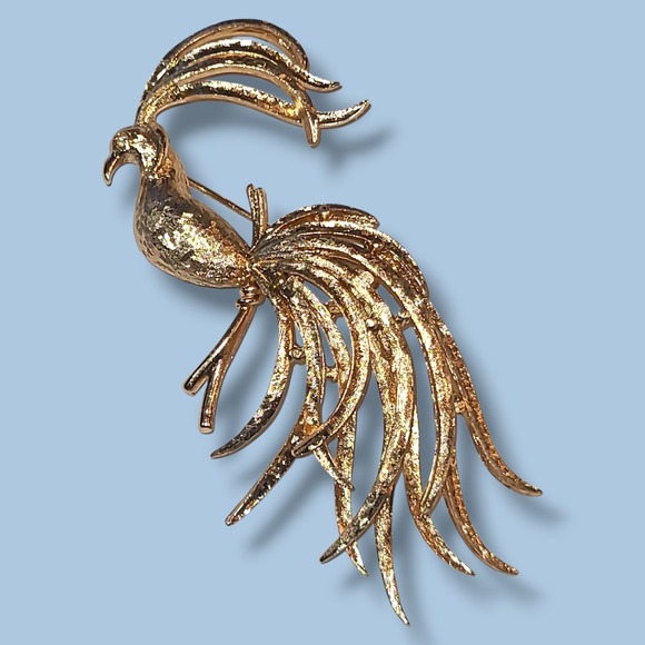 Avon Jewelry - Vintage Avon 1969 Gold Tone Bird of Paradise Brooch Pin Statement Jewelry